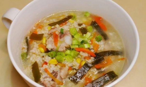 昆布排骨糙米粥-昆布排骨糙米粥的做法1
