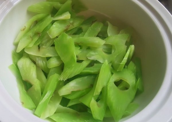 酸菜鱼怎么做-酸菜鱼的做法6