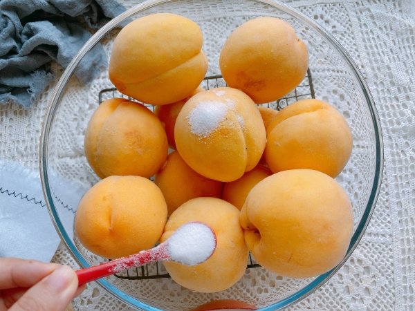 黄桃糖水怎么做-黄桃糖水的做法大全6