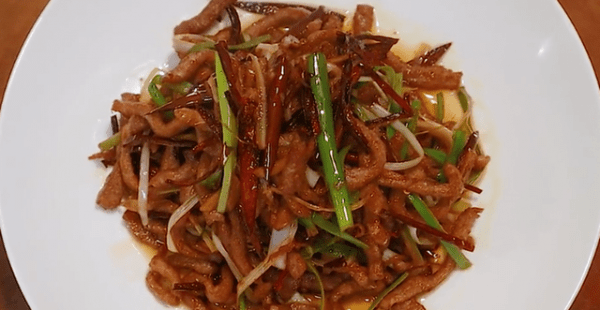 干煸肉丝是哪里的菜-干煸肉丝的家常做法1