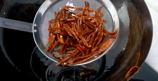 干煸肉丝是哪里的菜-干煸肉丝的家常做法4
