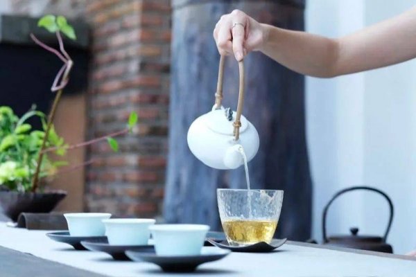喝茶要注意哪些礼仪-推荐10个喝茶礼仪常识3