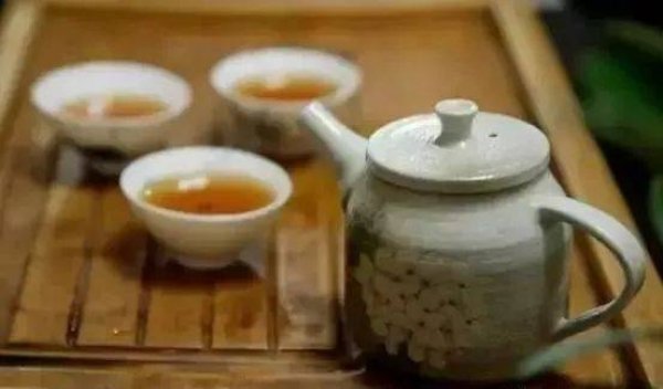 喝茶要注意哪些礼仪-推荐10个喝茶礼仪常识6