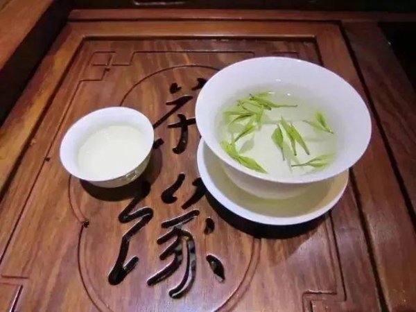 喝茶要注意哪些礼仪-推荐10个喝茶礼仪常识9