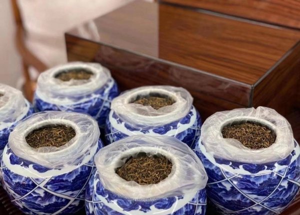 红茶保存越久越好吗-红茶长时间存放品质会提高吗14