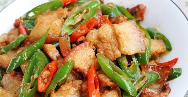 辣椒炒肉是先炒辣椒还是先炒肉-辣椒炒肉的家常做法10