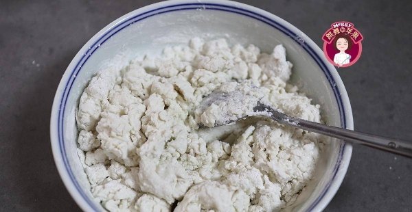 麻团怎么做不开裂-空心麻团的做法和配方3