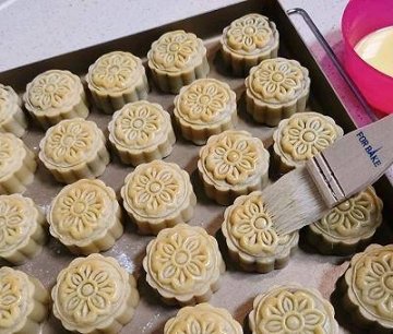 月饼里的麻薯怎么做-麻薯豆沙月饼的做法17