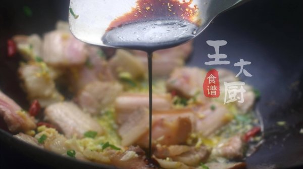 黄豆芽焖肉怎么做好吃-黄豆芽焖肉的做法8