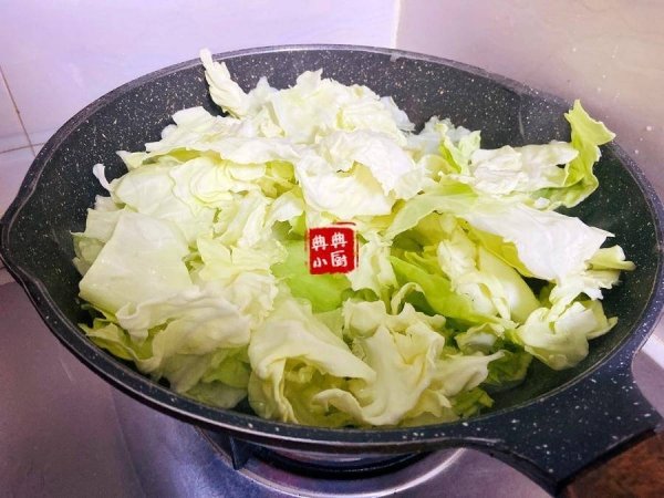 凉拌手撕圆白菜怎么做-凉拌手撕圆白菜的做法3