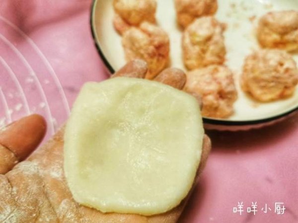不用烤箱如何做月饼-不用烤箱做出的月饼怎么做9