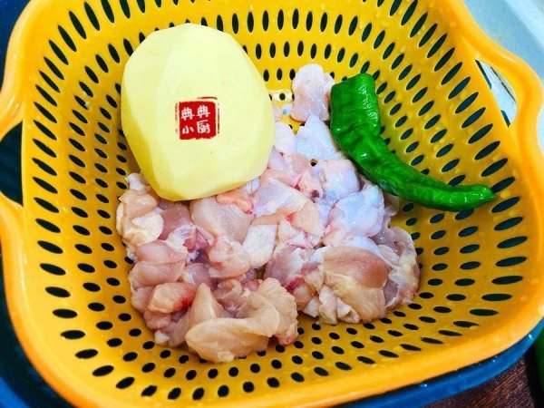鸡丁烧土豆怎么做-鸡丁烧土豆的做法2