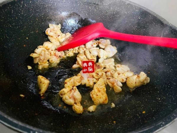 鸡丁烧土豆怎么做-鸡丁烧土豆的做法3