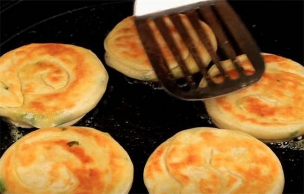 油旋饼是哪里的特产-油旋饼的做法步骤12