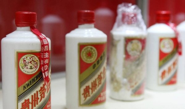 茅台酒为什么不用透明玻璃瓶装5