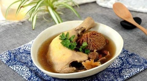 菌菇鸡汤怎么炖好喝又营养-菌菇鸡汤的做法5