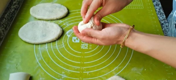 豆沙烧饼怎么做-豆沙烧饼的做法16