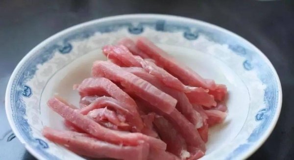 砂锅小酥肉怎么做-砂锅小酥肉的做法2