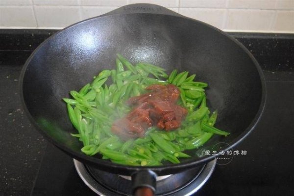 秋天牛肉怎么吃不上火-甜豆炒牛肉的家常做法6