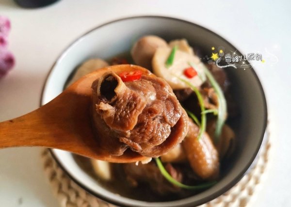 秋天芋头炖什么吃最好-芋...