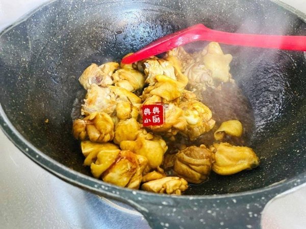板栗烧鸡怎样做-板栗烧鸡的家常做法4