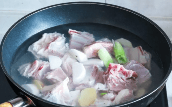 炖羊肉汤三放三不放-炖羊肉汤的做法8