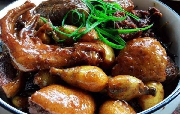 水肿吃什么食物消肿最快-茨菇烧鸭的做法2