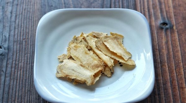黄芪当归乌鸡汤有什么功效-黄芪当归乌鸡汤的做法3