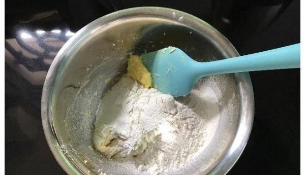 烘焙新手适合做什么-玛格丽特饼干的做法6