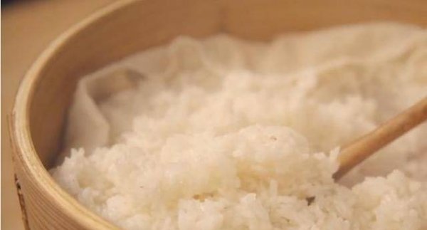 鸡全翅不烤如何吃-鸡翅包饭的做法6