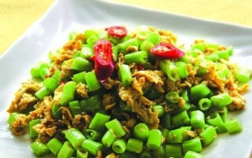 豆角炒鸡蛋怎么炒好吃-豆角炒鸡蛋的简单做法1