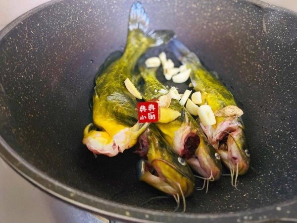 汪丫鱼炖豆腐怎么烧-汪丫鱼炖豆腐的做法2