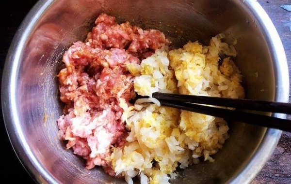 煎饺怎么做好吃-煎饺的做法5