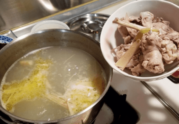 秋天适合喝什么养肺-冬瓜蛤蜊鸡汤怎么做3