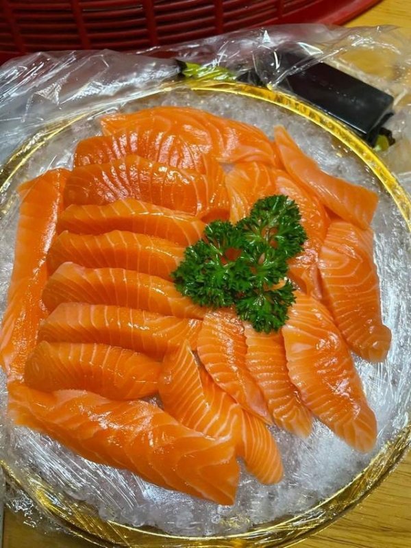 怎么区分三文鱼和虹鳟鱼肉-虹鳟鱼和三文鱼的肉区别1
