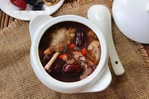 秋季适合吃什么食物养生-秋季多吃哪些食物养生1