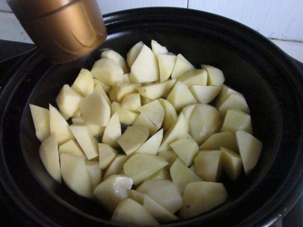 干锅土豆角怎么做-干锅土豆角的做法6