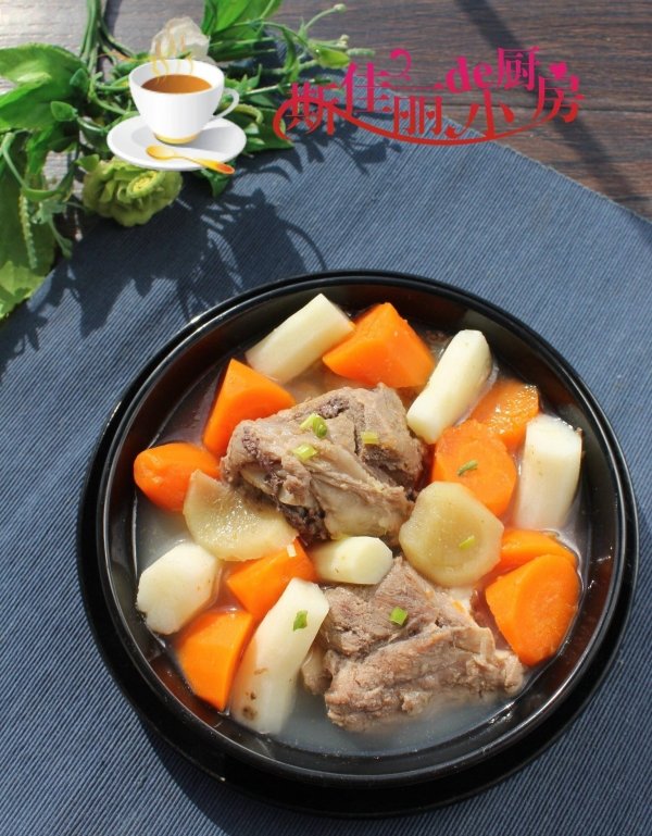 秋冬滋补喝什么汤好-山药萝卜棒骨汤怎么做4