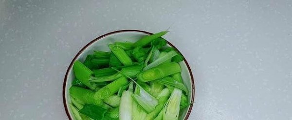 香辣干锅土豆年糕怎么做-香辣干锅土豆年糕的做法7
