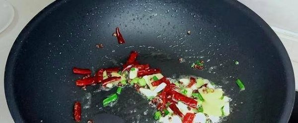 香辣干锅土豆年糕怎么做-香辣干锅土豆年糕的做法16