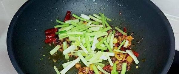 香辣干锅土豆年糕怎么做-香辣干锅土豆年糕的做法18