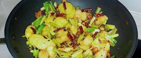 香辣干锅土豆年糕怎么做-香辣干锅土豆年糕的做法21