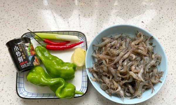 小河虾怎么爆炒好吃-爆炒小河虾的家常做法3