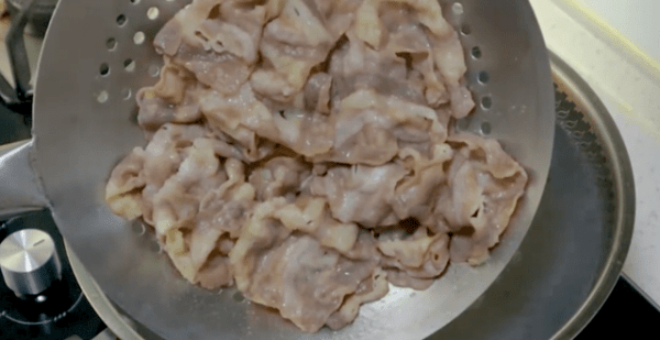 肥牛怎么做最好吃-藤椒肥牛的家常做法4