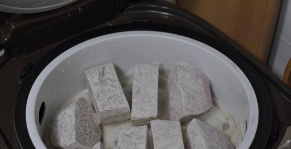芋头小蛋糕在家怎么做-芋头小蛋糕的做法4