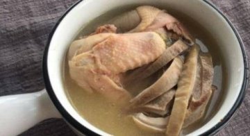 肚包鸡是哪个地方的特色-肚包鸡的制作方法3