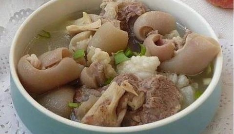 黄芪如何做汤-黄芪养生汤的做法3