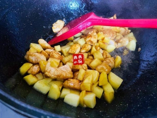 鸡丁炒土豆丁怎么做-鸡丁土豆丁的做法4