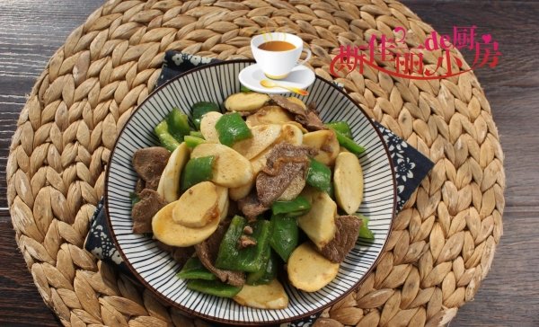 青椒茭白炒猪肝怎么做-茭白炒猪肝的做法3