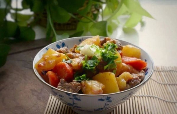 牛肉的12种家常做法-牛肉家常做法大全3